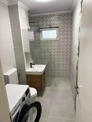 DAMBOVITA - 3 CAMERE - BLOC IZOLAT - RENOVAT - 2 BAI - ETAJ 3 - CENTRALA PROPRIE - CLIMA - imagine 9