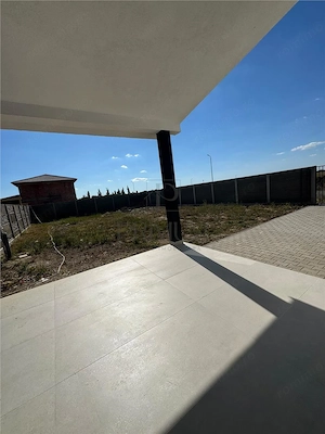DUPLEX PE ETAJ 3 DORMITOARE BUCATARIE INCHISA TEREN 400 MP ZONA LINISTITA DE DEZVOLTARE - imagine 13