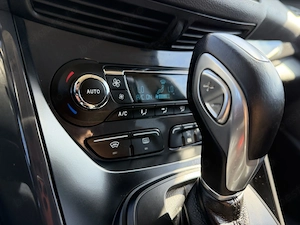 Ford Kuga - imagine 18