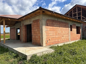 Casa nefinalizata de vanzare in Stupini - imagine 5
