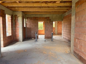 Casa nefinalizata de vanzare in Stupini - imagine 8
