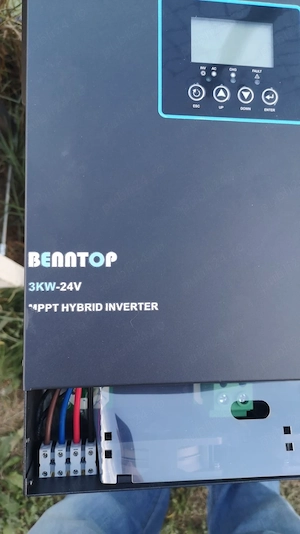 vand invertoare hybrid solare 3kw.5 kw