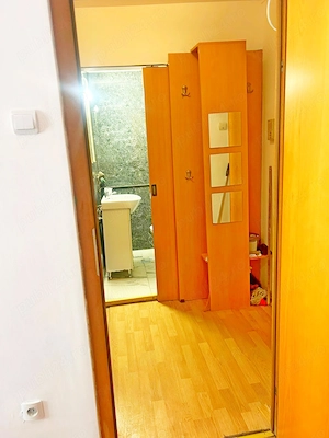 Zona Calea Buziașului   Garsonieră 28 mp de închiriat, climă, 200 Euro  pe ună - imagine 4