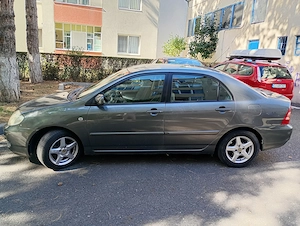 Vand berlina Toyota Corolla an 2004 stare foarte buna - imagine 5