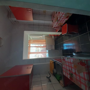 Proprietar închiriez pe termen lung în zona Piață Deva.200 euro exclus intermediari - imagine 3