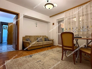 Apartament cu 3 camere de închiriat   Centru, parter - imagine 2