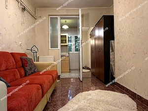 Apartament cu 3 camere de închiriat   Centru, parter - imagine 7