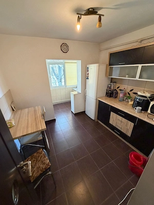 Zona Soarelui | Decomandat | 2 Balcoane | Etaj 3 | Disponibil imediat !! - imagine 3