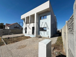 Duplex modern 4 camere, 3 bai, 108 mp, teren 300 mp, Giarmata - imagine 2