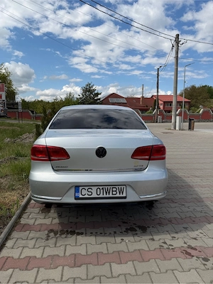 Volkswagen Passat B7 - imagine 5