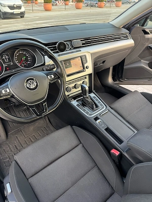 Volkswagen Passat B8 Sedan 2.0 TDI 150 CP DSG Comfortline   133.500 km reali   ACC   ErgoComfort - imagine 2