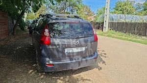MAZDA 5 din 2007 - imagine 2