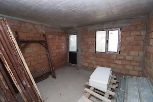Vila de vanzare in statiunea Busteni, cartier Piatra Arsa. - imagine 4