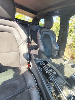 Volvo XC60 D4 R-design 2019 - imagine 8