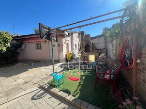 Apartament 2 camere, curte comuna. Zona Centrala - imagine 7