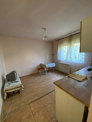 Vand apartament o camera  - imagine 5