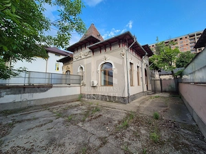 Casa Parcul Carol Arhitectura deosebita  Lot 375 mp - Dubla deschidere