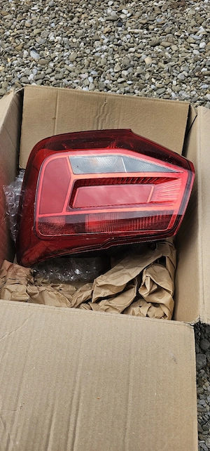 Lampa/Stop Dreapta Spate Audi Q2