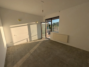 Vila solida si generoasa langa padurea Mogosoaia, direct proprietar - imagine 9