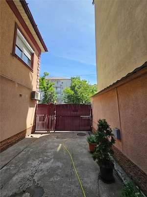 Apartament la casa | 100 mp | Girocului | Curte | 2 parcari | Clasa energetica A | Pet friendly
