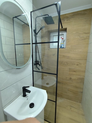 Vând apartament 2 cam Gh Lazar - imagine 2