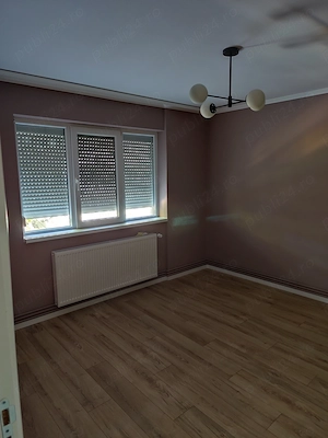 Vând apartament 2 cam Gh Lazar - imagine 4