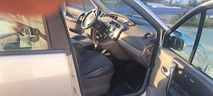 Vânzare Renault Megane Scenic   An 2005, motor 1.9 dCi - imagine 2