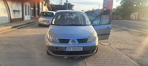 Vânzare Renault Megane Scenic   An 2005, motor 1.9 dCi - imagine 3