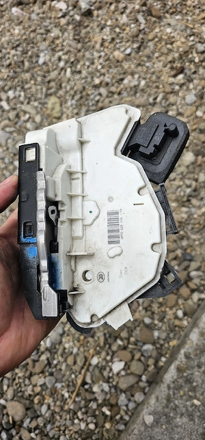 Broasca Usa Dreapta Spate VW Golf 7 