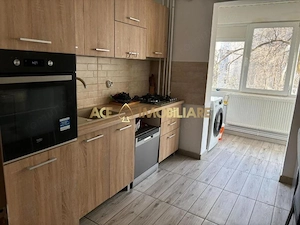 3 Camere de inchiriat | Crangasi | 2 Bai | Centrala | Parcare | Metrou - imagine 5