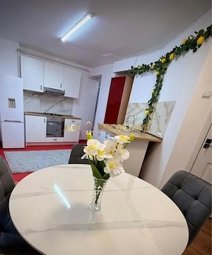 3 Camere de inchiriat | Ultracentral | Metrou | Centrala Proprie  - imagine 4