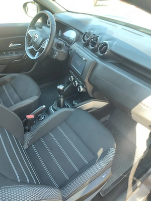 Vând Dacia Duster 2019 1.6 16V  4x4 cu GPL - imagine 3