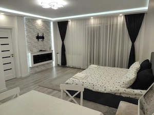 Apartament LUX , o camera/studio , 45mp, parcare, zona Parc Poligon - imagine 5