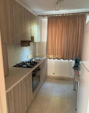 Casa tip duplex 4 Camere Centrala Proprie Parcare  - imagine 2