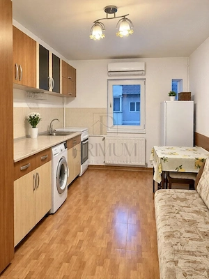 Modern, 2 Camere, Decomandat, Centrala Proprie, Clima - imagine 1