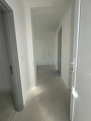 CASA PE PARTER  - 3 DORMITOARE - BUCATARIE INCHISA - 400 MP TEREN -ASFALT - imagine 5