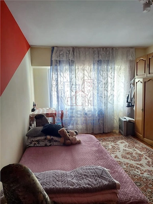 Camera de inchiriat in Apartament cu 3 camere decomandat cu 2 bai - imagine 4