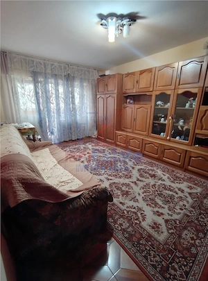 Camera de inchiriat in Apartament cu 3 camere decomandat cu 2 bai - imagine 1
