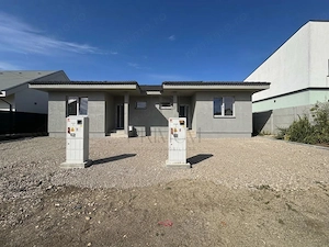 NOU - DUPLEX 3 CAMERE - ZONA BUNA - MOSNITA - - imagine 2