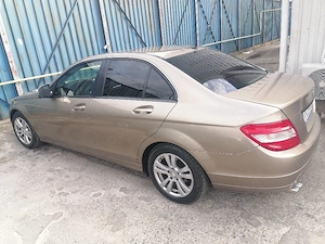 Vând Mercedes 