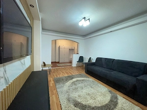 Inchiriez  APARTAMENT CU 2 CAMERE   Zona Ultracentrala  - imagine 6