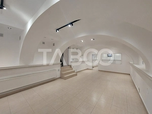 Spatiu comercial de inchiriat 94 mpu parter zona Centrala Sibiu