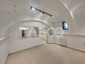 Spatiu comercial de inchiriat 94 mpu parter zona Centrala Sibiu - imagine 5