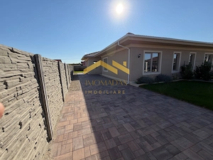 Mosnita Noua-Duplex Finalizat-Curte Amenajata - imagine 3