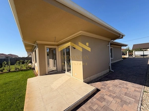 Mosnita Noua-Duplex Finalizat-Curte Amenajata