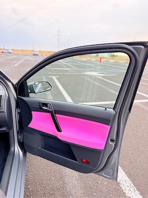 Vând Volkswagen Polo, an 2008, motor 1.2 benzină, cutie manuală, culoare argintiu. - imagine 5