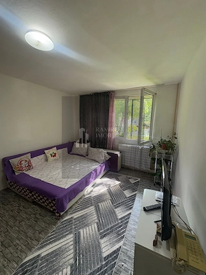 Garsoniera decomandata, Brancoveanu / Lamotesti - de renovat!