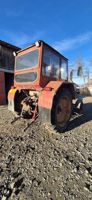 Vând tractor U650. - imagine 5