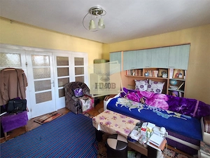 Casa cu 3 camere terasa si teren de 488 mp zona Parcul Sub Arini - imagine 8