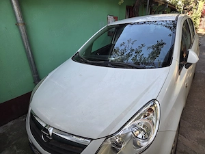 Vand masina Opel Corsa 22000 km, benzina, primul cumparator - imagine 2